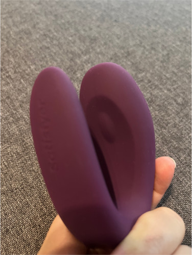 Satisfyer Double Joy v ruce